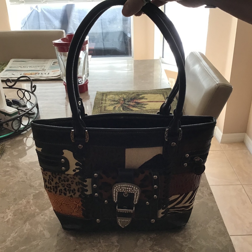 Nice animal print hand bag